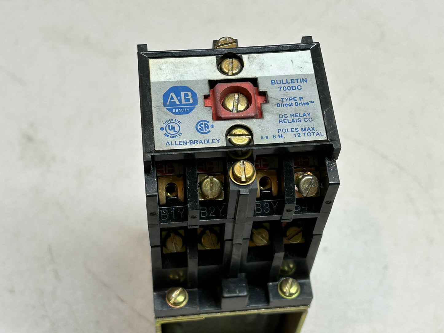 ALLEN BRADLEY 700-PKB40 AC RELAY / WITH 700DC-P400Z24 SERIES A