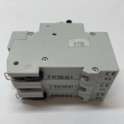 GE V37310 Circuit Breaker 10A 277/480 V 3-Pole