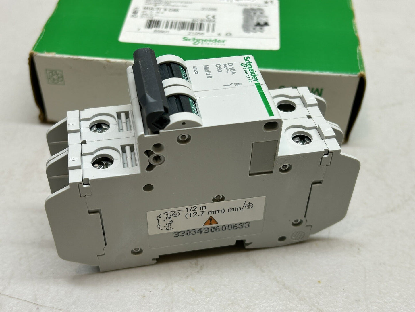 SCHNEIDER ELECTRIC 60163 MULTI 9 C60 240V / 2P 15A CIRCUIT BREAKER / NEW