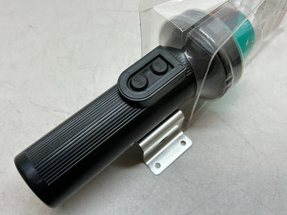 FULTON 43-P / BOWLITE / PORTABLE WATERPROOF BATTERY OPERATED BOAT LIGHT / NEW