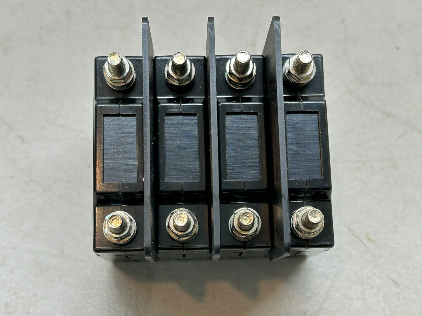CARLING SWITCH CB4-X0-00-811-11A-C / BOLT IN CIRCUIT BREAKER 50A 277V 4POLE NEW