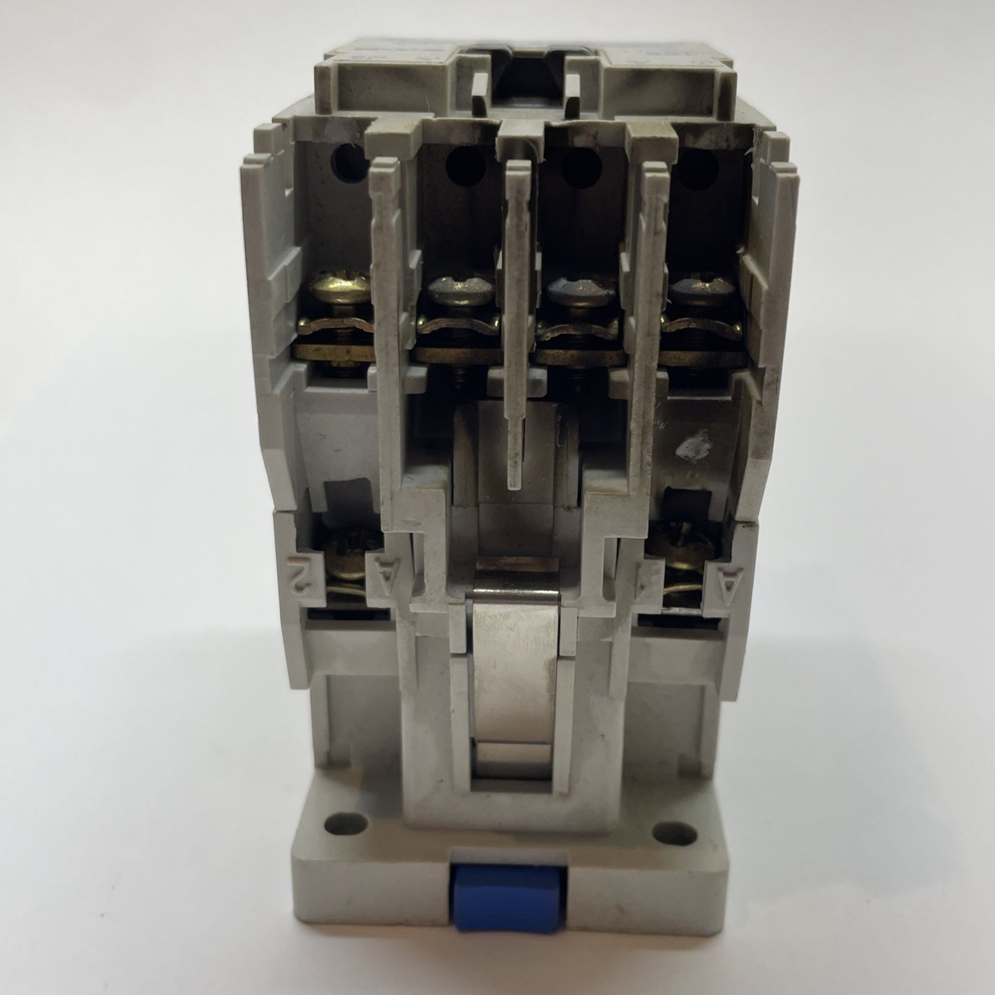 Cutler Hammer CE15BNS3 3-Pole Contactor 10A 600VAC Coil Motor Control