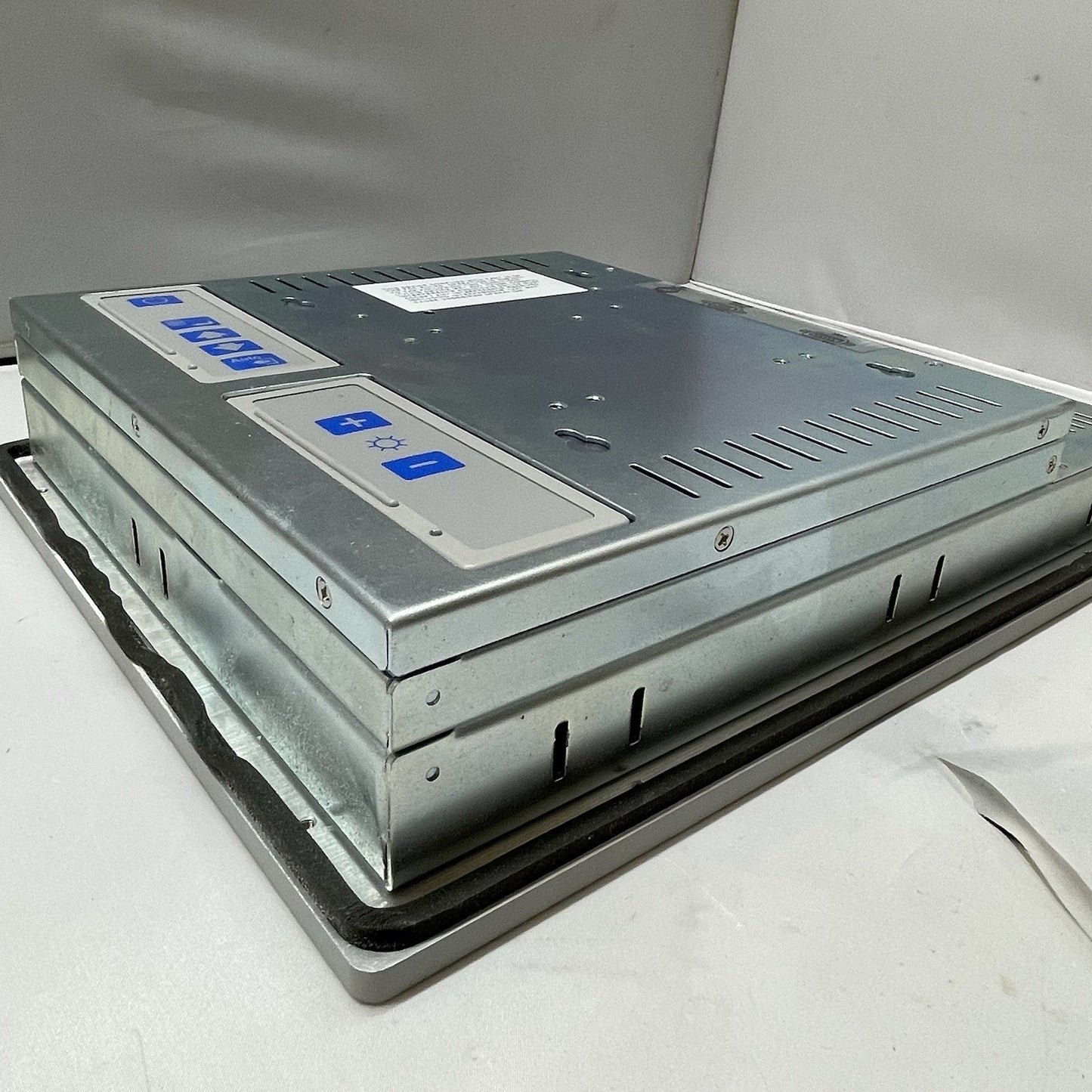 Allen-Bradley 6186-M12ALTR  VersaView Industrial Monitor Touchscreen Display