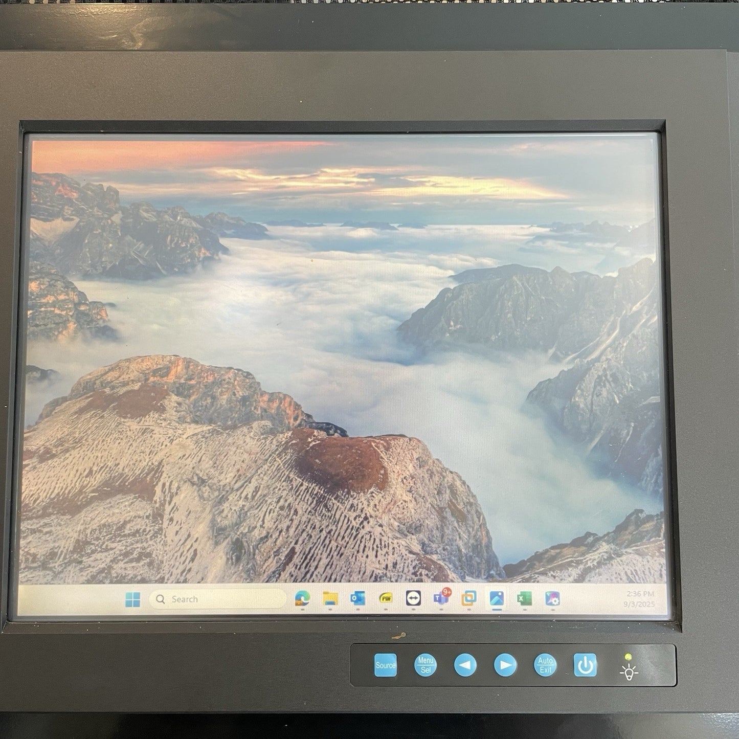 (TESTED) - Advantech FPM-3151G-R3AE Industrial Monitor