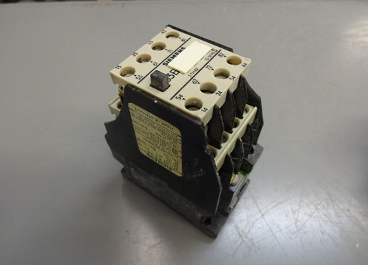 SIEMENS 3TH8253-0A CONTACTOR / 8 POLE 5X N/O 3X N/C COIL  24/29V 50/60HZ 16A