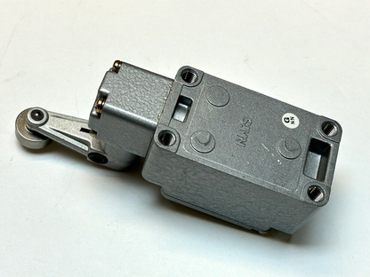 NAIS AZ51249 / LIMIT SWITCH 10A 6A 1/2HP 125VAC 250VAC / NEW NO BOX