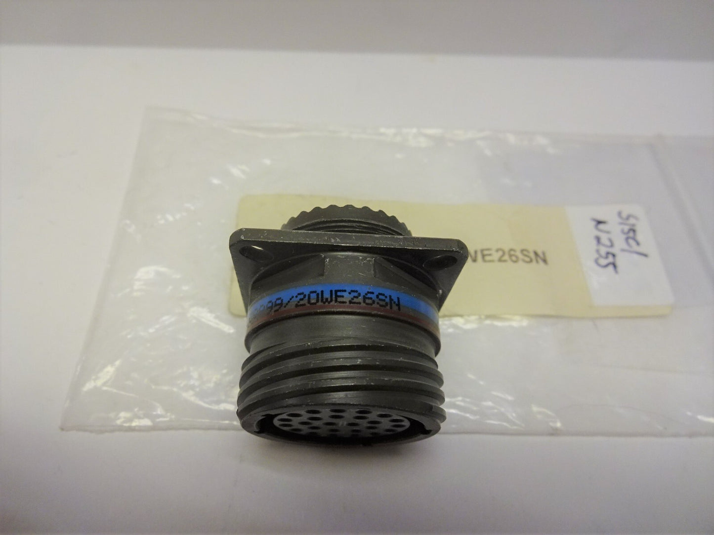 ITT CANNON JD38999/20WE26SN / MIL-SPEC CONNECTOR / NEW