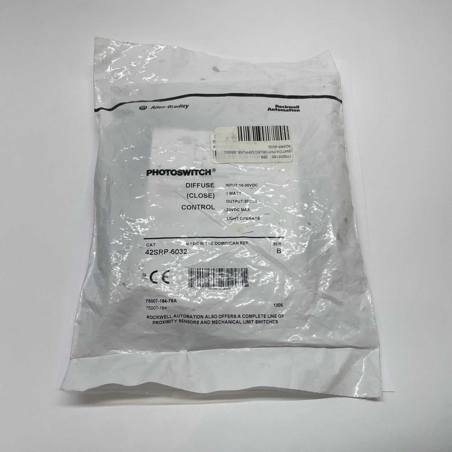 NEW 42SRP-6032 /B Allen-Bradley Photoelectric Sensor 10-30V DC Sharp Diffuse
