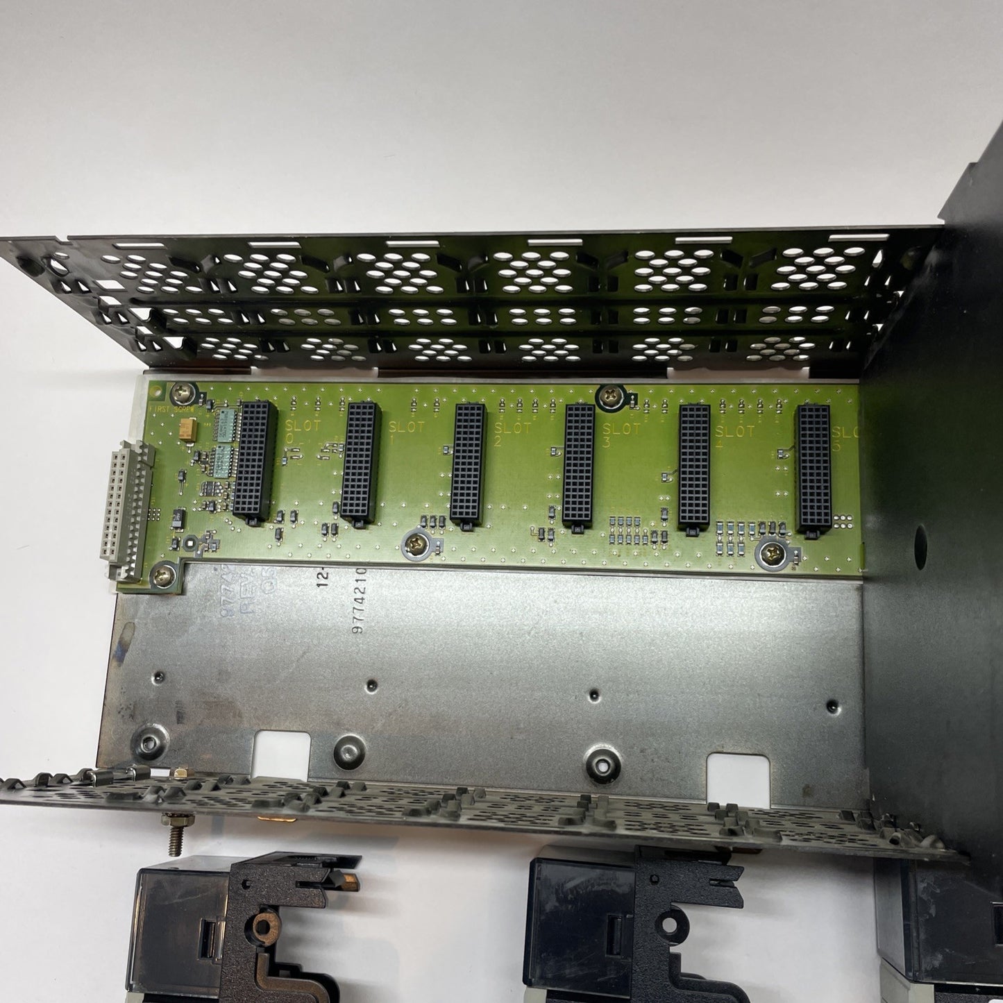 Allen-Bradley 1756-A13/A ControlLogix 13-Slot Chassis PLC Rack + 5 Slot Fillers