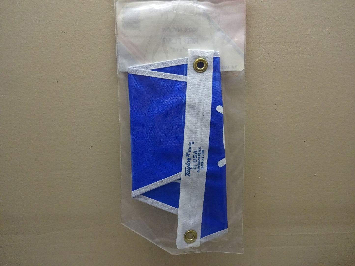 TAYLOR MADE #290 WHEEL PENNANT 10" X 16" NYLON MARINE BOAT FLAG / NEW