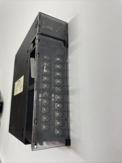 GE Fanuc IC693MDL640C 24 V DC Input Module 16-Point Positive Logic Series 90-30