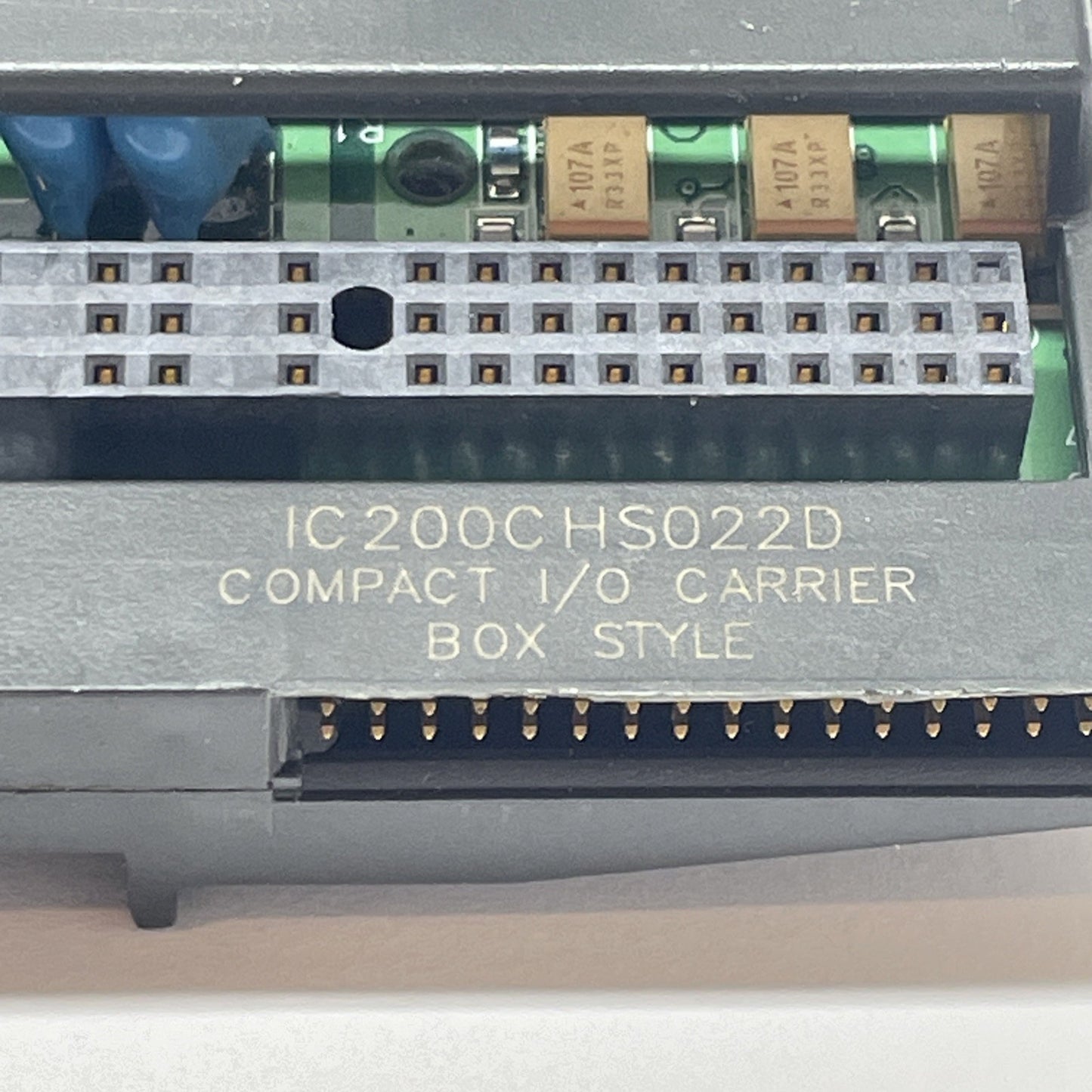 GE Fanuc IC200CHS022D Compact I/O Carrier Module, 36-terminal