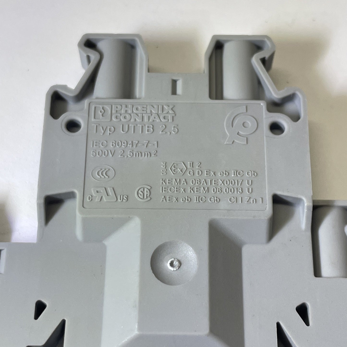 (LOT OF 10) Phoenix Contact UTTB 2,5 Dual-Level DIN Rail Terminal Block 3044636