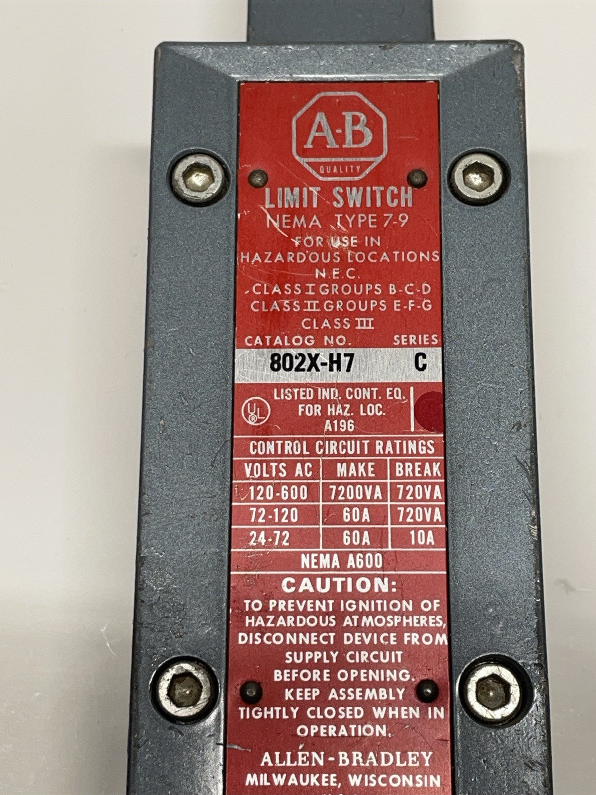 Allen Bradley 802X-H7 Rotary Lever Arm Limit Switch w/ Z-21331 Operating Head