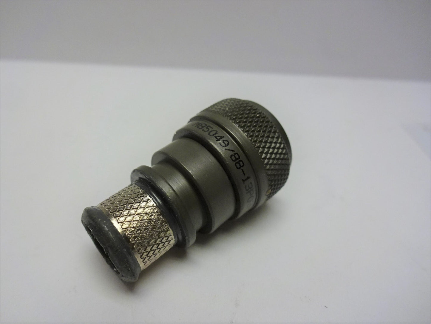 GLENAIR M85049/88-13P03 Straight MIL-Spec Backshell Shield Termination (Size 13)