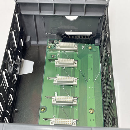 ALLEN BRADLEY 1746-A10 SER A 10 SLOT RACK W/ 1746-P2 SER C POWER SUPPLY