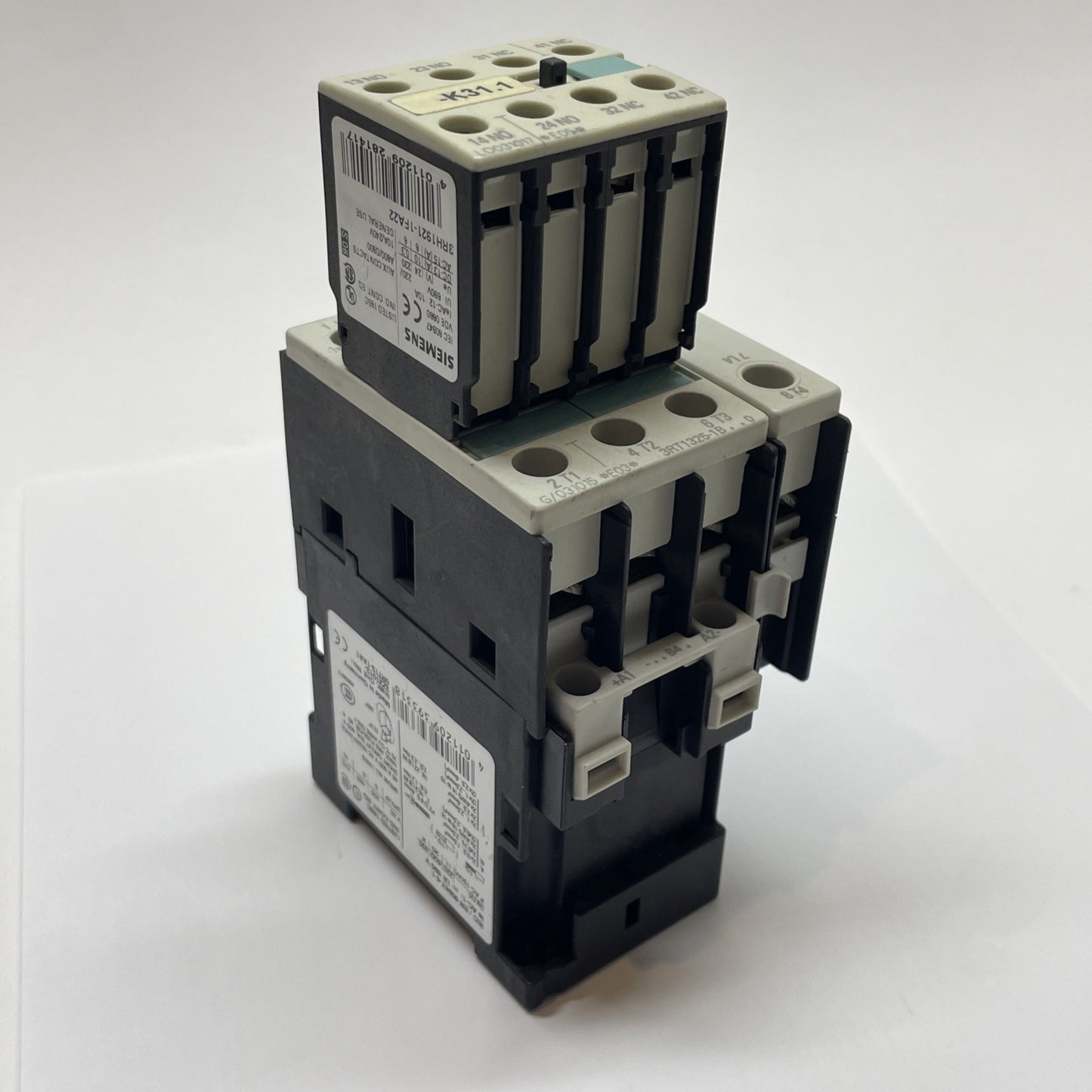 Siemens Sirius 3RT1325-1B, Motor Contactor w/ 3RH1921-1FA22 Contactor