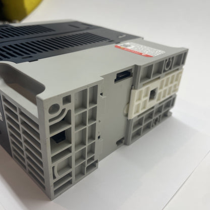 Allen-Bradley 25C-A2P5N104 /A PowerFlex 527 AC Drive 0.5HP 200-240V VFD