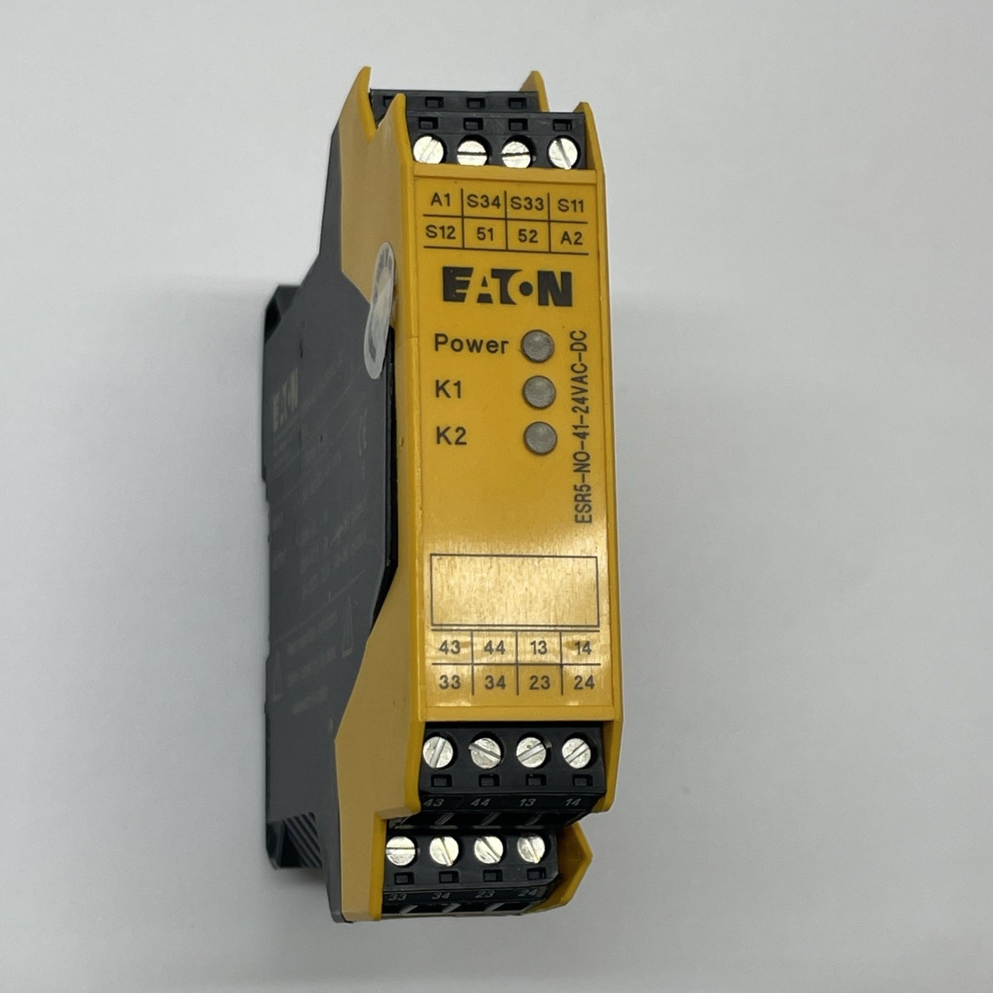 Eaton ESR5-NO-41-24VAC-DC Safety Relay 24 V AC/DC Single-Channel (USA SELLER)