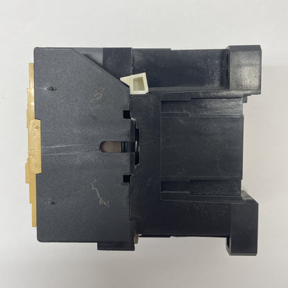 (LOT OF 3) Allen Bradley 700-F220A1 Ser B Relay 10A 600VAC 110/120V