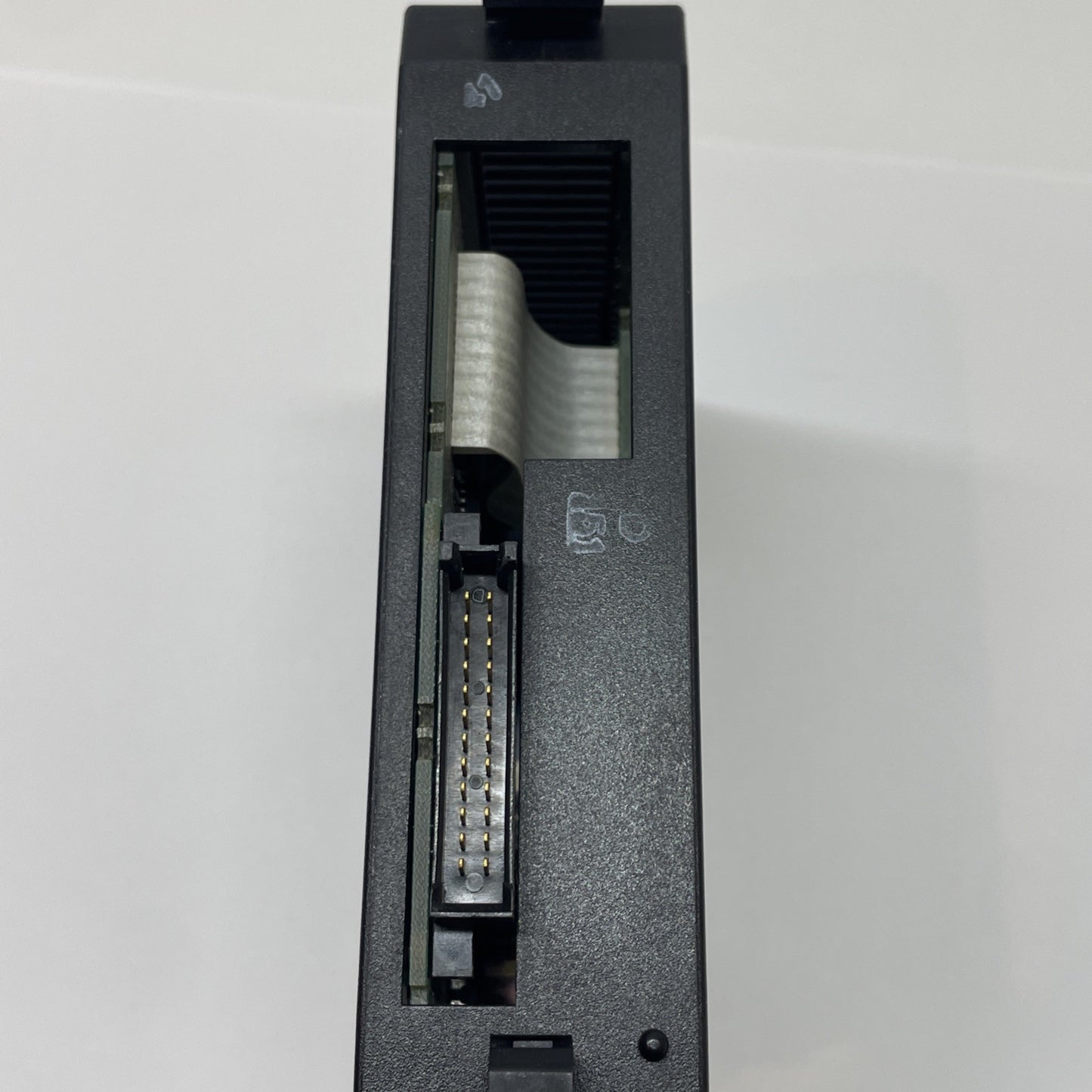 GE Fanuc IC693MDL752D 32-Point Output Module TTL / 12-24V (Series 90-30)
