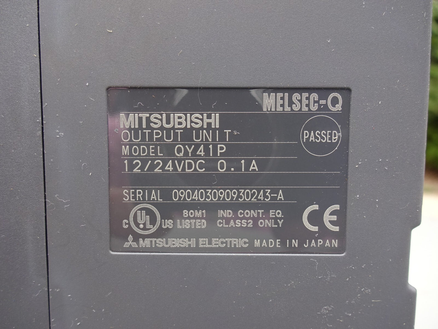 MITSUBISHI QY41P OUTPUT UNIT MODULE MELSEC-Q  12/24VDC  0.1A