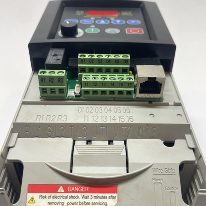 Allen Bradley 22A-D6P0N104 /A PowerFlex 4 AC Drive 480 VAC 3PH 2.2kW / 3HP