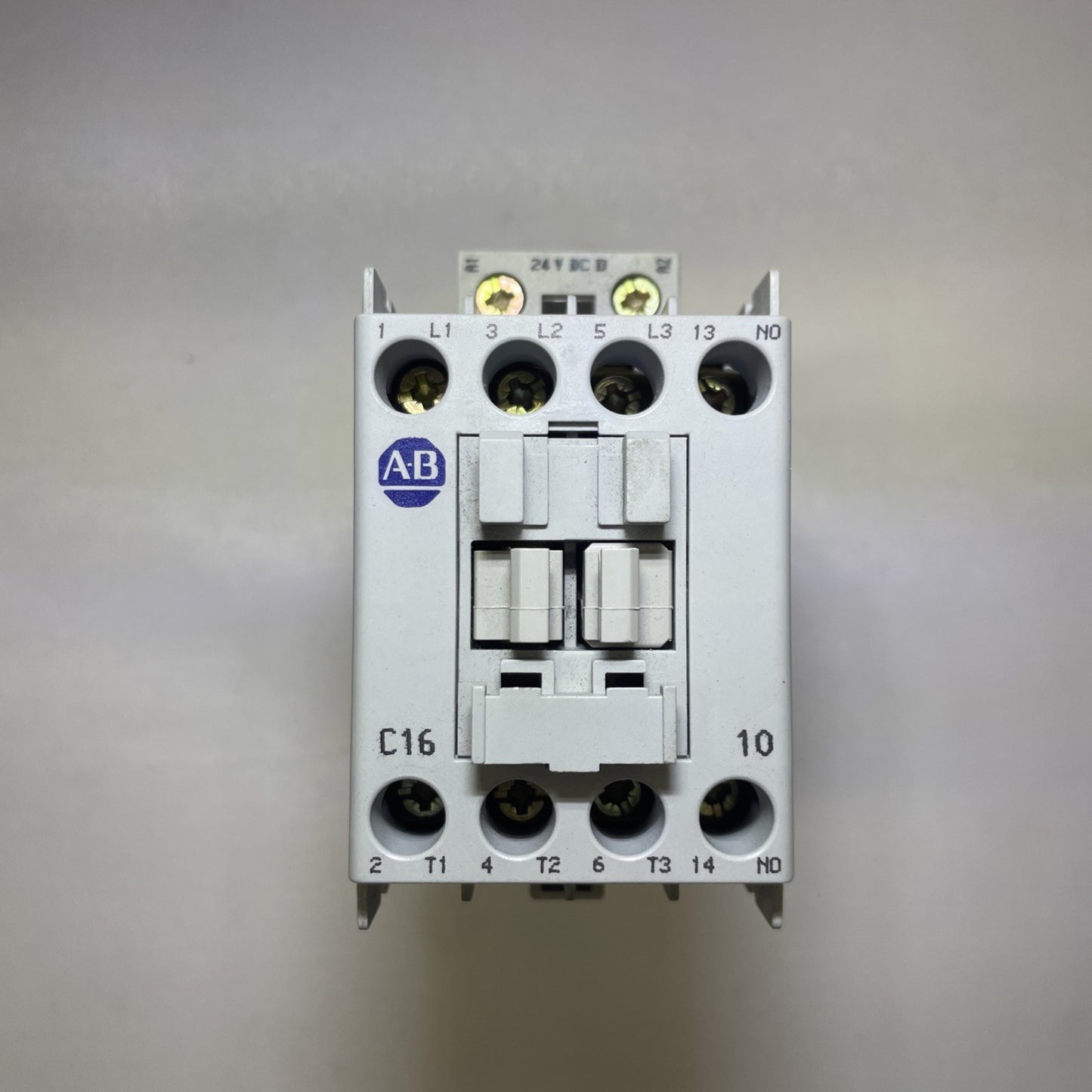 Allen Bradley 100-C16DJ10 Contactor 100-C16D*10 24V DC Diode Coil