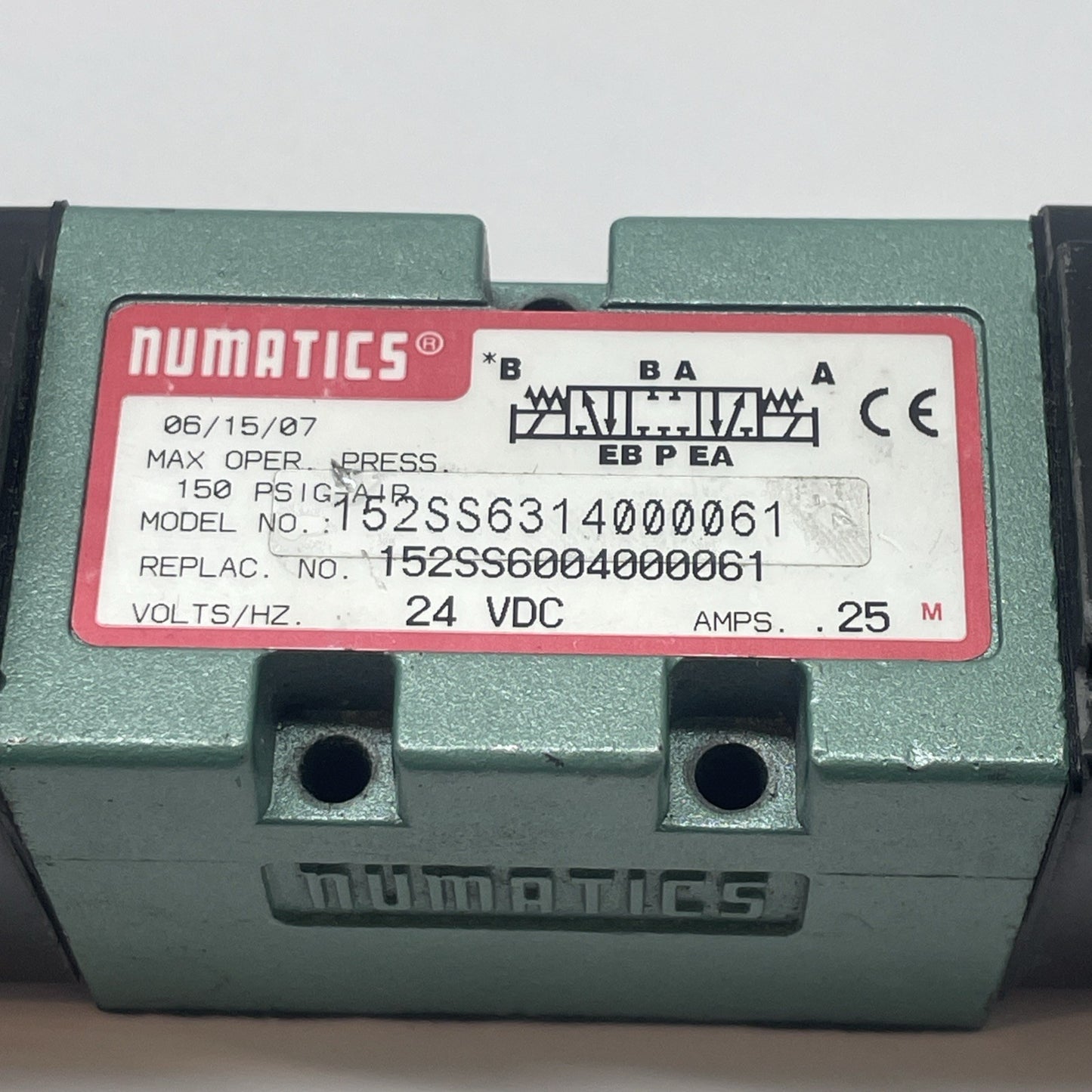 Numatics 152SS6314000061 Double Solenoid Valve 152SS6004000061 (24VDC, 6.0W)