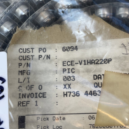 (LOT OF 965) Panasonic ECE-V1HA220P 22 50 V Aluminium Electrolytic SMD Capacitor