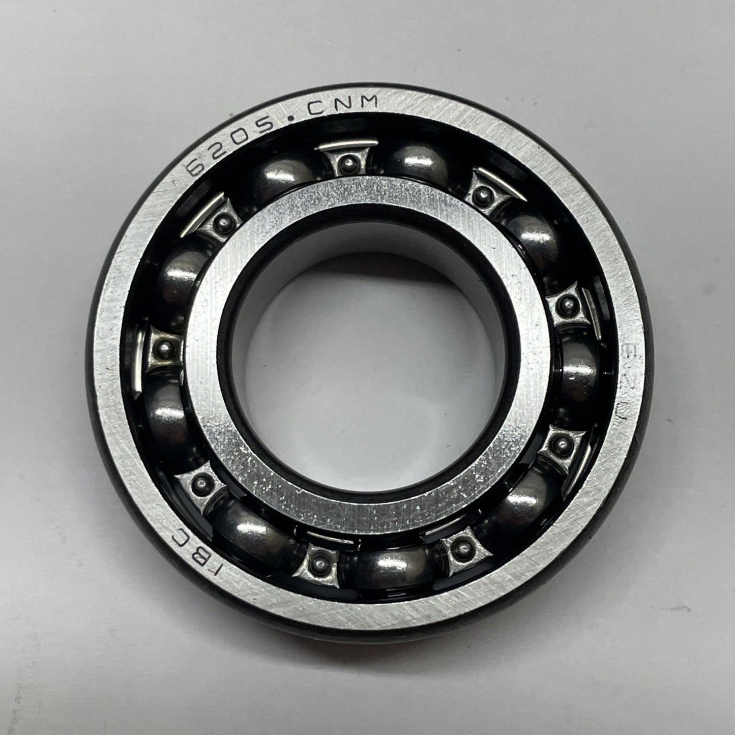 NEW 6205.CNM Deep Groove Ball Bearing 25x52x15 Radial Bearing (LOT OF 6)