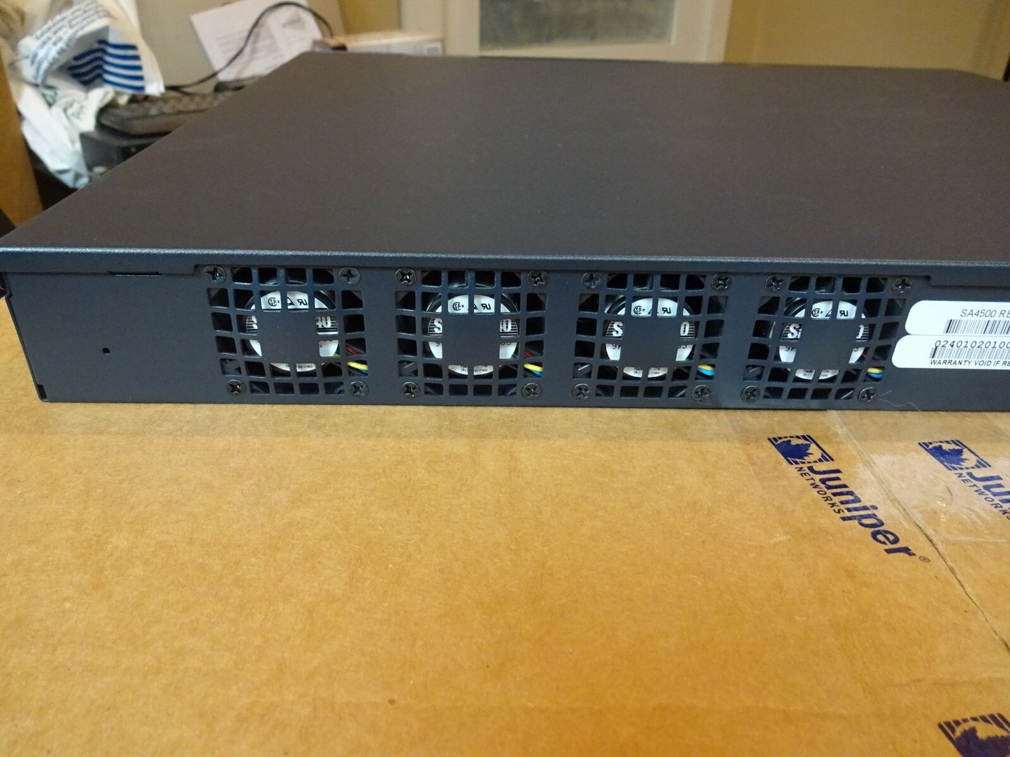 JUNIPER NETWORKS SA4500 SSL VPN APPLIANCE JNMR1 AC IP 100-240V 60-50HZ 3-1A NEW