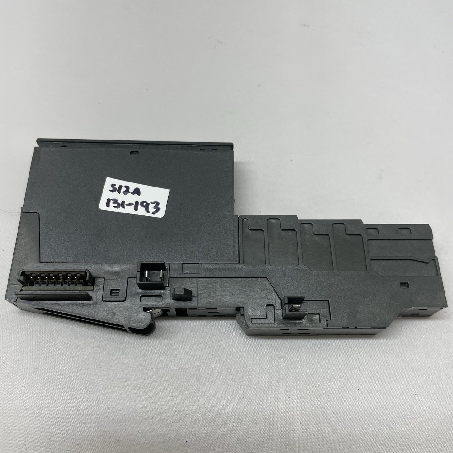 6ES7-131-4BD00-0AA0 Siemens Simatic S7 with 6ES7-193-4CA40-0AA0 base