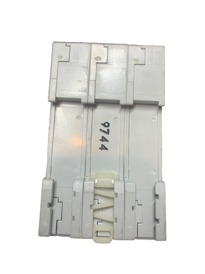 ALLEN BRADLEY 1492-CB3 CIRCUIT BREAKER H040 SER. B 4AMP