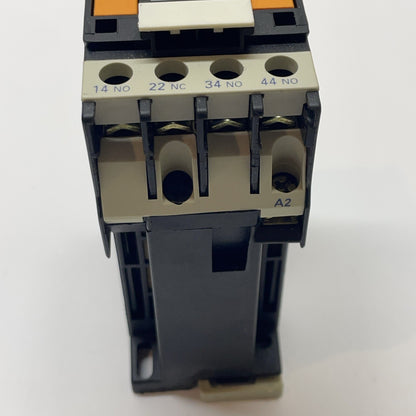 Telemecanique CA3 DN 31 Control Relay 10 Amp 24 VDC 600 V Max