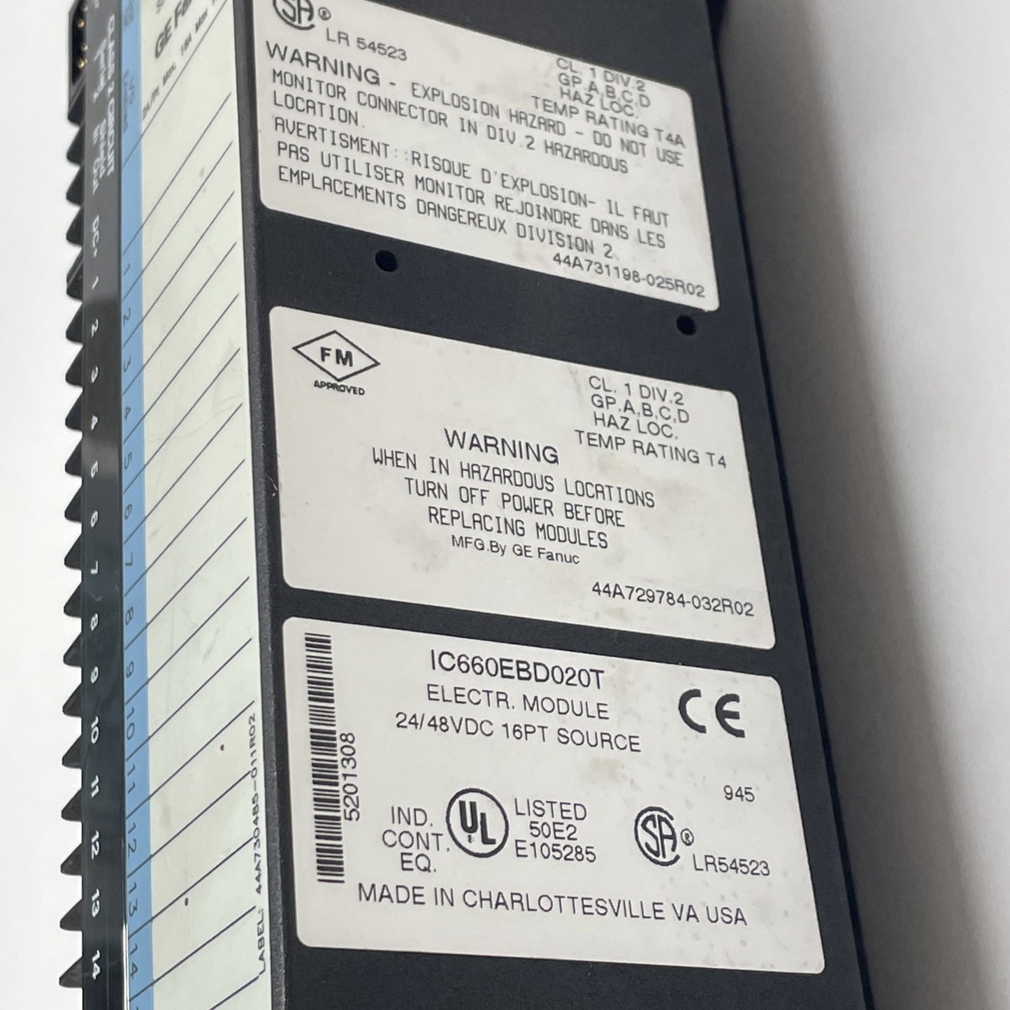 GE Fanuc IC660BBD022 / IC660EBD020T / IC660TBD022K Genius Block I/O module