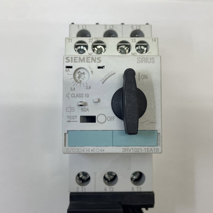 SIEMENS 3RV1021-1EA10 SIRIUS MANUAL MOTOR STARTER WITH 3RT1017-1AK61 CONTACTOR