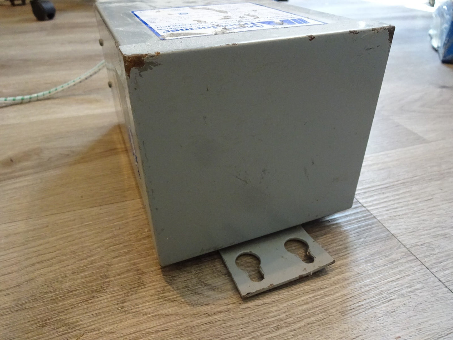 ACME T-3-53040-S / 1 KVA / 120/240 X 120/240 / VOLT NEMA 3R TRANSFORMER