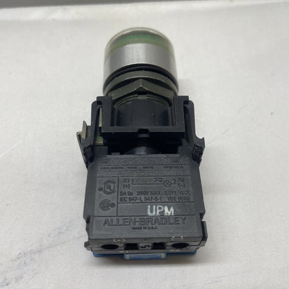 AB Illuminated Push Button 22mm - Green - 800E Series 250V Max 800ES-LF33DL0X10