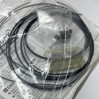 1pcs Brand New SUNX FD-WV42 photoelectricity sensor FDWV42 (0180-1232-00)