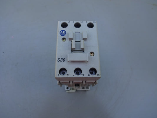 ALLEN BRADLEY 100-C30Z*00 CONTACTOR 30AMP / 3POLE / 600VAC / 24VDC / SER A OR B