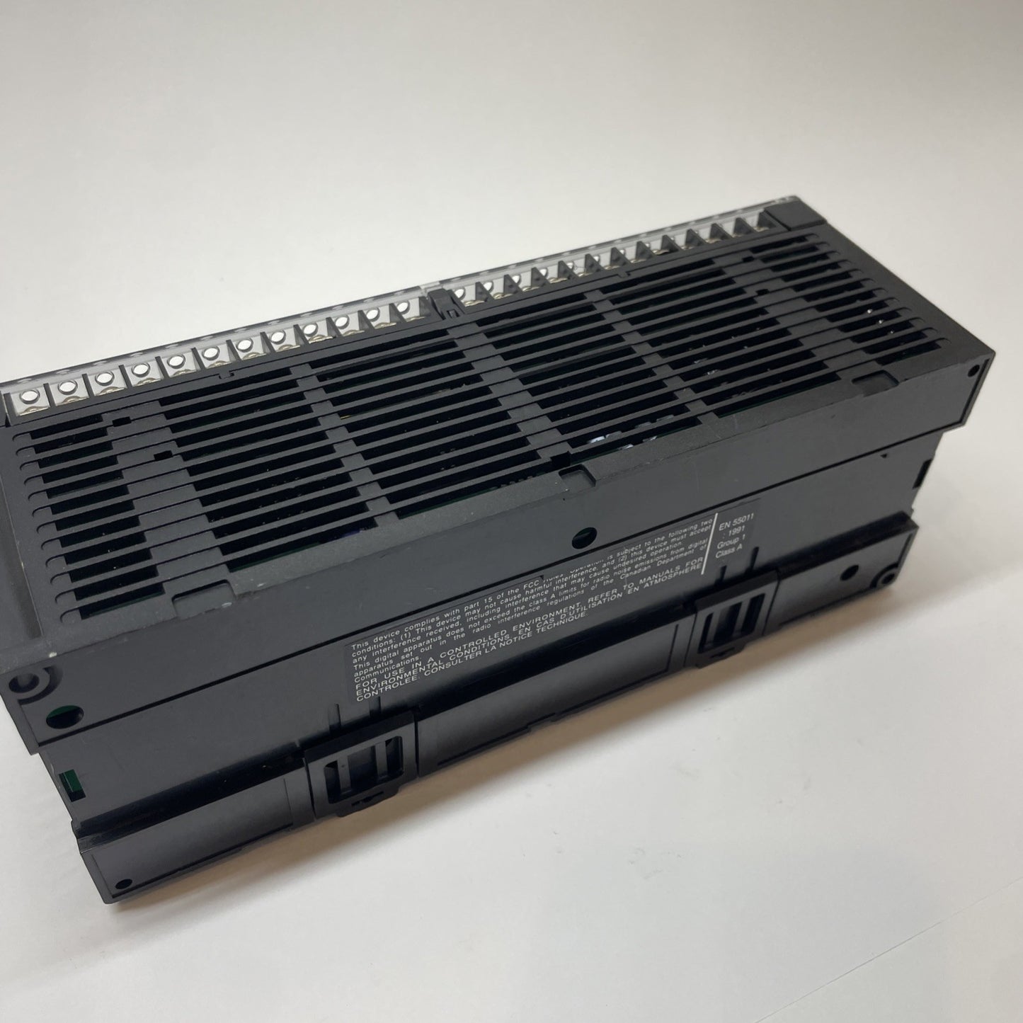 GE Fanuc IC693UDR005FP1 Series 90 Micro PLC, 16x Inputs, 12x Outputs  100-240VAC