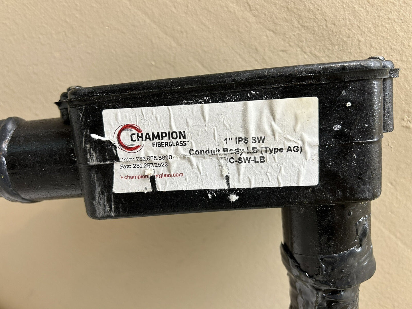 CHAMPION FIBERGLASS 10C-SW-LB / 1" IPS SW CONDUIT BODY LB TYPE AG / NEW