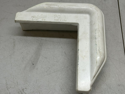 POLYFORM PG-1 POLYGUARD DOCK CORNER / 10" WHITE PVC