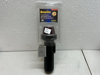 FULTON 43-P / BOWLITE / PORTABLE WATERPROOF BATTERY OPERATED BOAT LIGHT / NEW