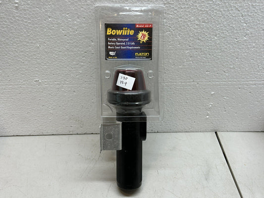 FULTON 43-P / BOWLITE / PORTABLE WATERPROOF BATTERY OPERATED BOAT LIGHT / NEW