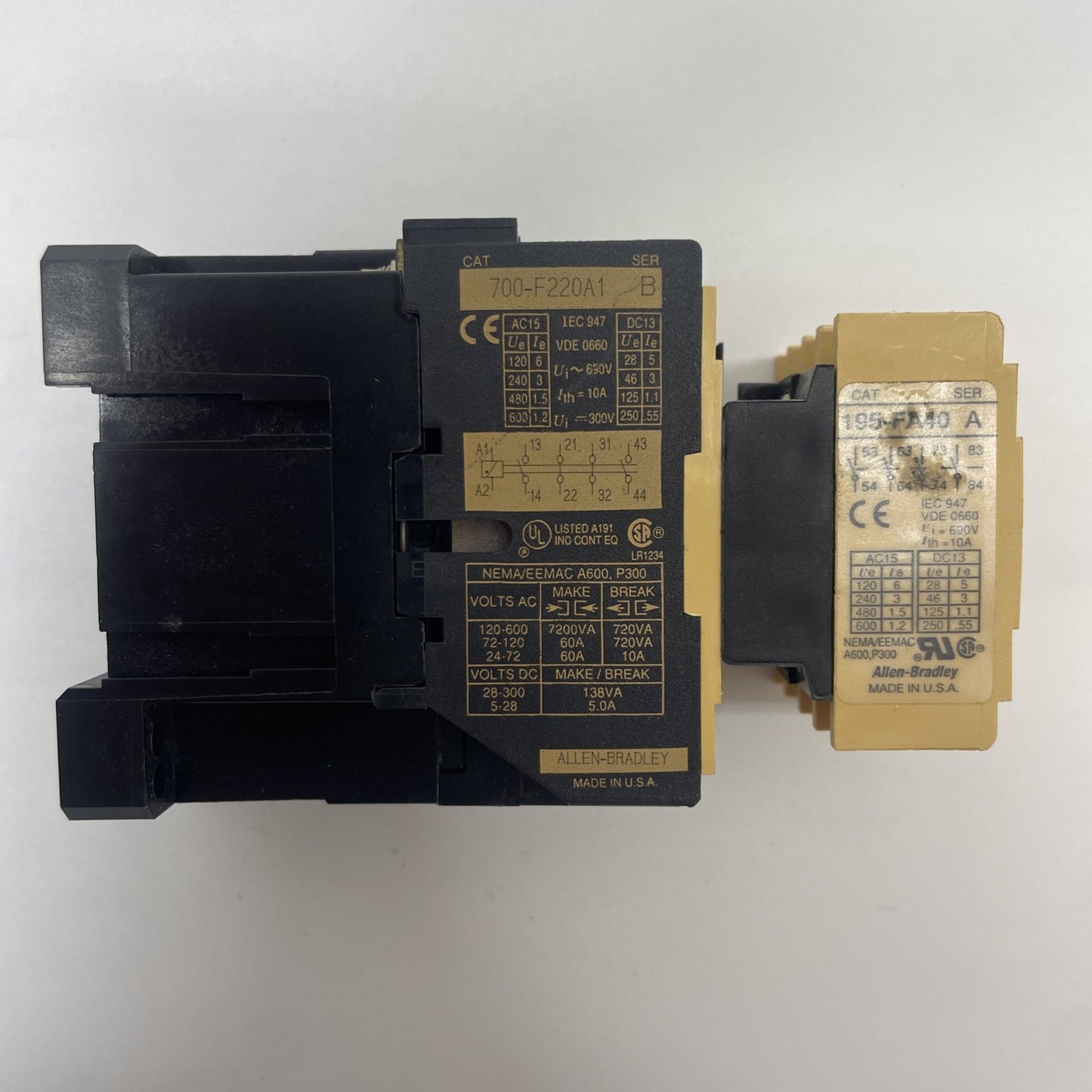 Allen-Bradley 700-F220A1 Contactor with 195-FA40 Contact Block