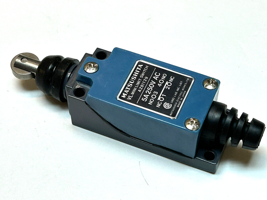 MATSUSHITA AZ81129 / VL MINI LIMIT SWITCH 5A 250VAC / NEW