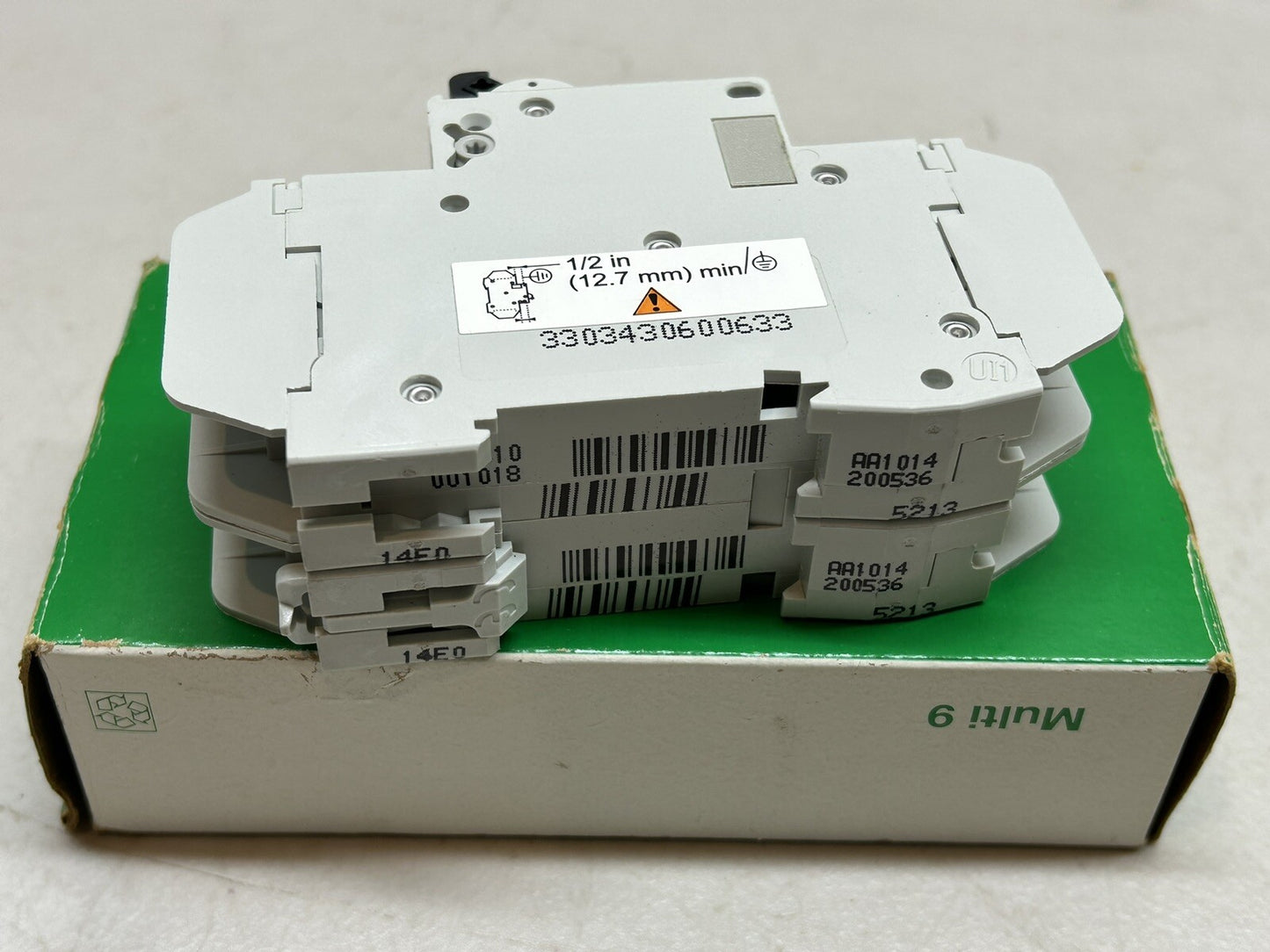 SCHNEIDER ELECTRIC 60163 MULTI 9 C60 240V / 2P 15A CIRCUIT BREAKER / NEW