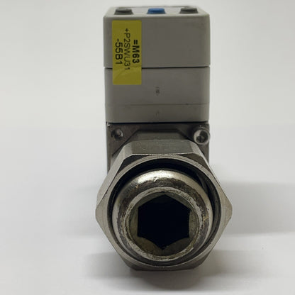 SMC PF3W720-F04-E-M / DIGITAL WATER FLOW SWITCH / 2 ~16L / MIN 1/2" F PORTS